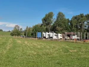 Prodej komerčního pozemku, Velká Hleďsebe, K Malé Hleďsebi, 28305 m2