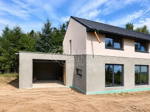 Prodej rodinného domu, Kamenice, Benešovská, 159 m2