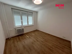 Pronájem bytu 3+1, Karlovy Vary - Stará Role, Hlávkova, 67 m2