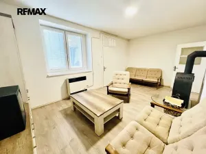 Prodej rodinného domu, Vacenovice, 215 m2