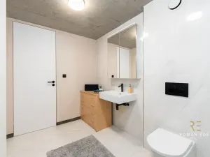 Prodej bytu 1+kk, Praha - Modřany, Československého exilu, 59 m2