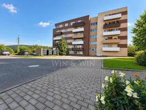 Prodej bytu 2+kk, Jince, Zborovská, 56 m2