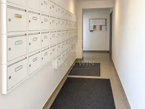 Prodej bytu 2+kk, Jince, Zborovská, 56 m2