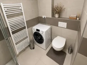 Prodej bytu 1+kk, Jince, Zborovská, 33 m2