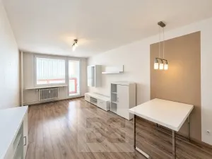 Pronájem bytu 2+kk, Praha - Hloubětín, Slévačská, 48 m2