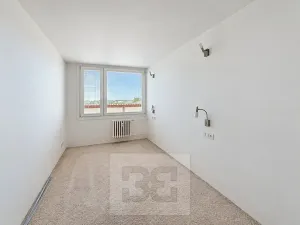 Pronájem bytu 2+kk, Praha - Hloubětín, Slévačská, 48 m2