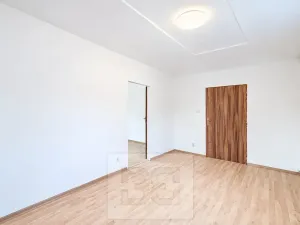 Pronájem bytu 3+1, Tuchoměřice, 70 m2