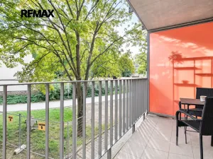 Prodej bytu 1+kk, Praha - Strašnice, Názovská, 35 m2