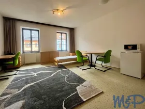 Pronájem bytu 1+kk, Jihlava, Benešova, 37 m2