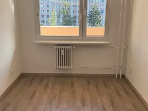 Pronájem bytu 2+kk, Kladno, Na růžovém poli, 47 m2