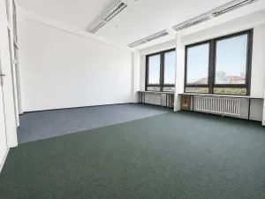 Pronájem obchodního prostoru, Brno, Šujanovo náměstí, 95 m2
