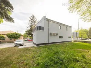 Pronájem kanceláře, Jindřichův Hradec, U Knihovny, 86 m2