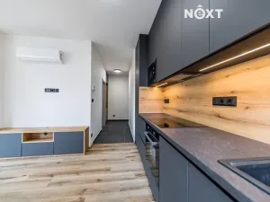 Pronájem kanceláře, Jindřichův Hradec, U Knihovny, 86 m2