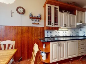 Prodej bytu 3+1, Praha - Troja, Mazurská, 74 m2