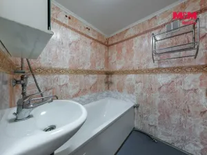 Prodej bytu 3+kk, Hroznětín, Sídliště, 55 m2
