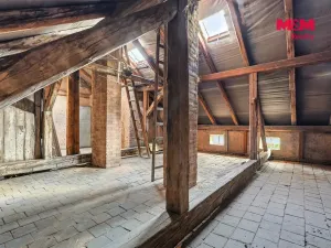 Prodej rodinného domu, Dvůr Králové nad Labem, Nerudova, 150 m2