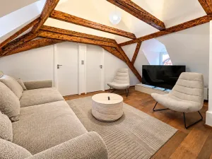 Prodej apartmánu, Praha - Malá Strana, Malostranské náměstí, 117 m2