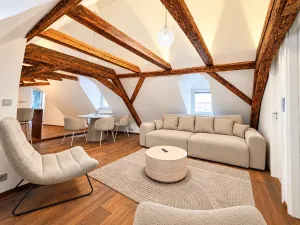 Pronájem apartmánu, Praha - Malá Strana, Malostranské náměstí, 117 m2