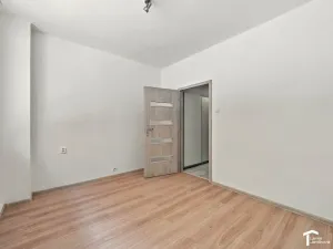 Prodej bytu 3+1, Pardubice - Zelené Předměstí, Sladkovského, 74 m2