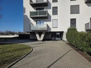 Pronájem bytu 2+kk, Praha - Hloubětín, Za černým mostem, 50 m2