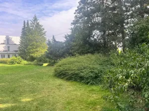 Dražba činžovního domu, Komorní Lhotka, 1000 m2
