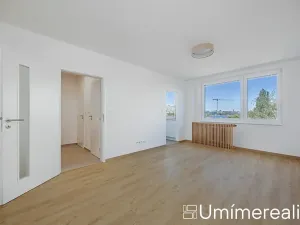 Prodej bytu 1+1, Praha - Chodov, Valentova, 30 m2