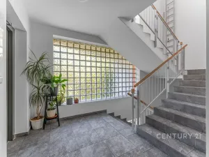 Pronájem bytu 3+kk, Praha - Krč, U krčského nádraží, 68 m2