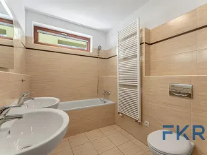 Pronájem bytu 3+kk, Praha - Hloubětín, K náhonu, 68 m2