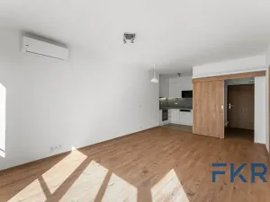Pronájem bytu 2+kk, Praha - Hloubětín, K náhonu, 47 m2