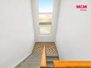 Prodej rodinného domu, Chvaletice, Budovatelů, 150 m2