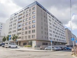 Pronájem bytu 3+1, Praha - Žižkov, Ostromečská, 83 m2