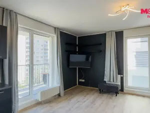 Pronájem bytu 1+kk, Praha, Počernická, 42 m2