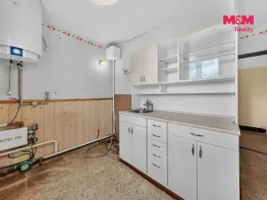 Prodej bytu 3+1, Třeboň - Třeboň II, Souběžná, 64 m2