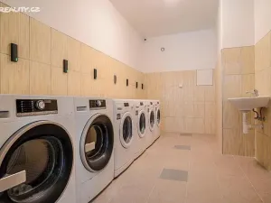 Pronájem bytu 1+kk, Praha - Hlubočepy, Na Zlíchově, 17 m2