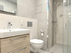 Pronájem bytu 3+kk, Praha - Karlín, Pod výtopnou, 70 m2