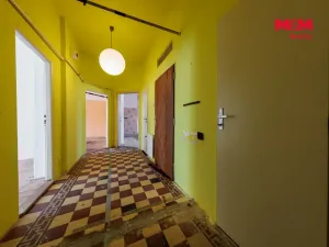 Prodej bytu 4+1, Karlovy Vary, Wolkerova, 146 m2