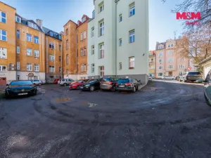 Prodej bytu 4+1, Karlovy Vary, Wolkerova, 146 m2