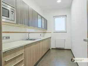 Pronájem kanceláře, Praha - Dolní Chabry, Dopraváků, 128 m2