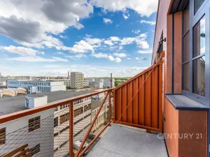 Pronájem bytu 1+kk, Praha - Vysočany, Kolbenova, 33 m2