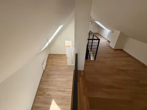 Prodej bytu 3+kk, Praha, Střížkovská, 74 m2