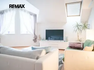 Prodej bytu 2+kk, Hradec Králové, Za Škodovkou, 68 m2