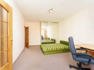 Prodej bytu 3+1, Pardubice, Bartoňova, 77 m2
