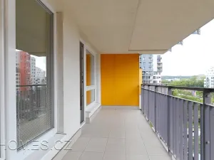 Pronájem bytu 2+kk, Praha - Vysočany, Pod Harfou, 48 m2