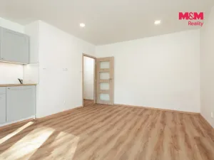 Pronájem bytu 1+kk, Ostrava - Poruba, 27 m2
