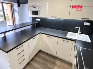 Pronájem bytu 2+kk, Praha - Hloubětín, Modrého, 55 m2