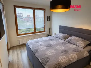 Pronájem bytu 2+kk, Praha - Hloubětín, Modrého, 55 m2