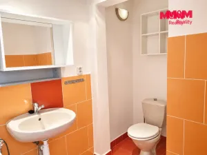 Pronájem bytu 2+kk, Ústí nad Labem - Střekov, Střekovské nábřeží, 44 m2