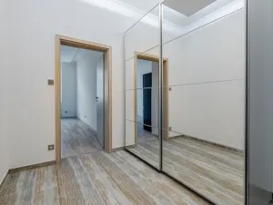 Pronájem bytu 2+kk, Praha - Holešovice, Šimáčkova, 50 m2