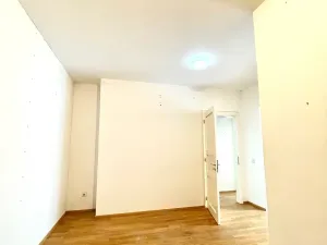 Pronájem bytu 2+kk, Praha - Holešovice, Ortenovo náměstí, 75 m2