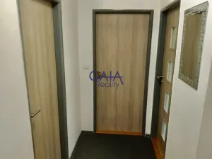 Prodej bytu 3+1, Strážovice, 64 m2